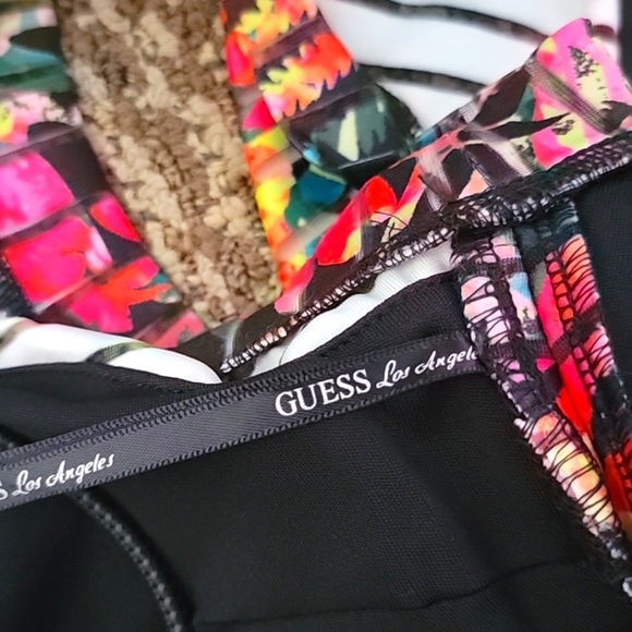 Guess Tropical Striped Lined Multi Color Dress Size XX Small Pink Black - Picture 6 of 8